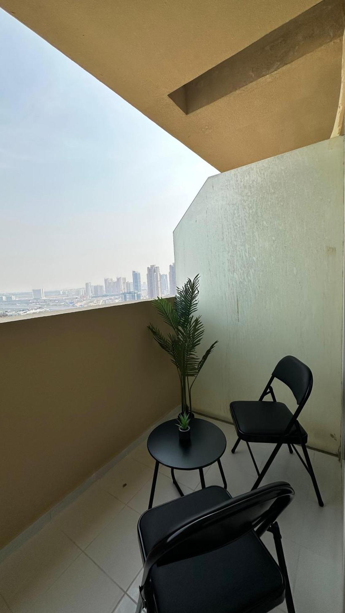 Your Perfect Stay In Jvc Dubái Exterior foto